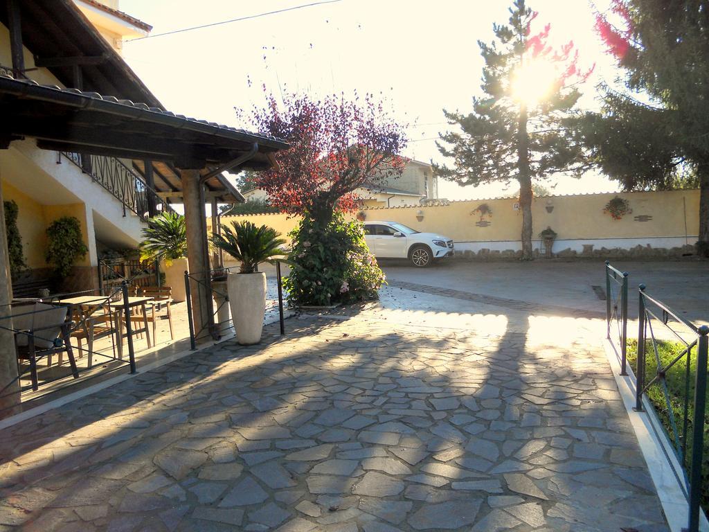 Residenza Cerci Hotel วัลมนโตเน ภายนอก รูปภาพ